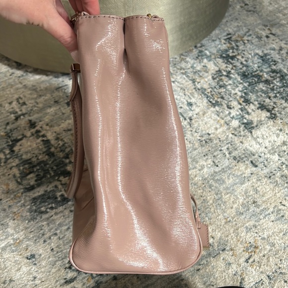 Kate Spade Tote with Laptop/Tablet Sleeve Patent Leather Perfect for Spring! - Picture 11 of 11